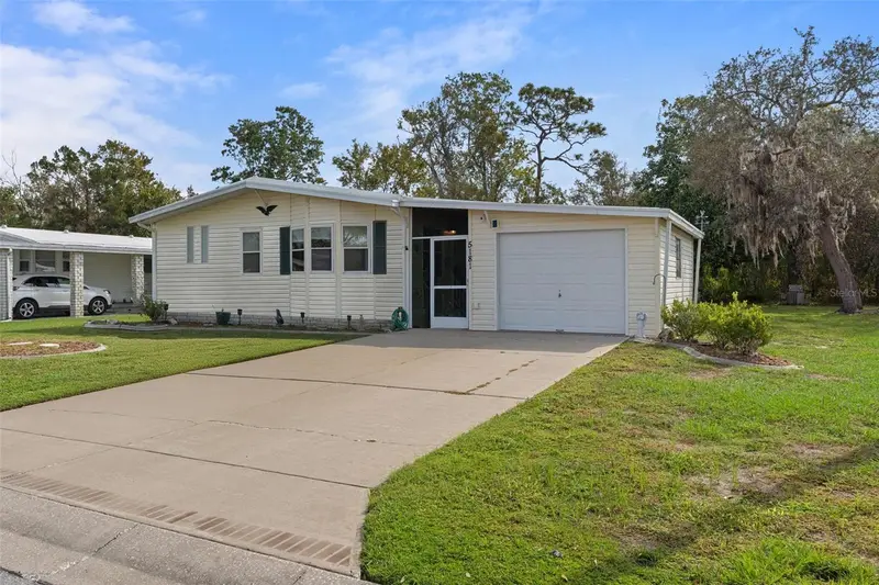 5181 Forest Glenn Dr, FL