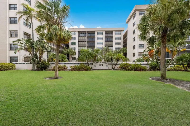 1001 Benjamin Franklin Dr #512, FL