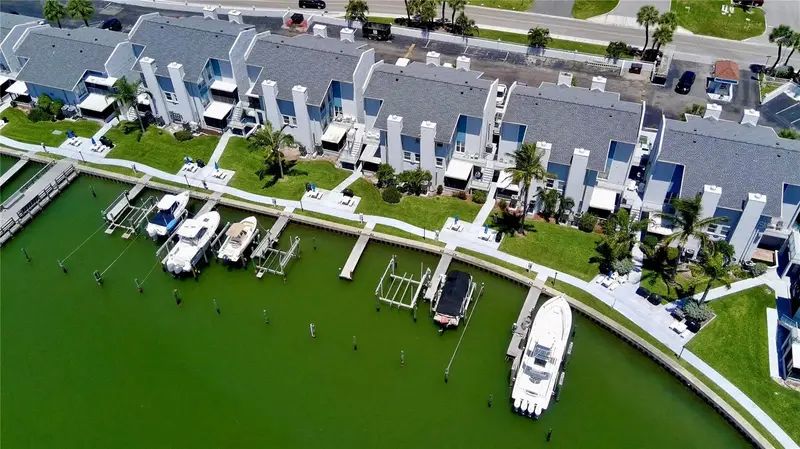 179 Medallion Blvd #C, FL