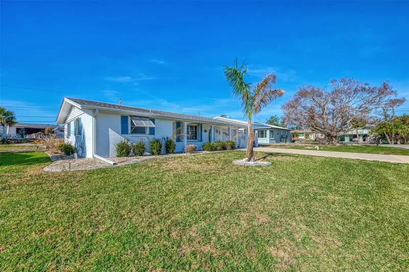 105 Crestview Dr, FL