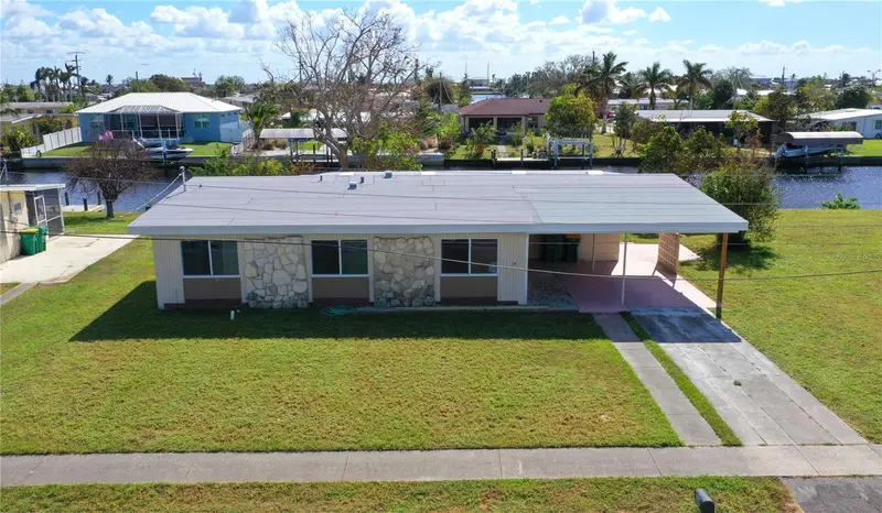 554 Lindley Ter, FL