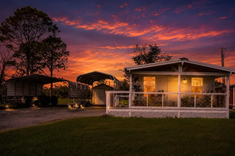 3364 N Marina Pkwy, FL