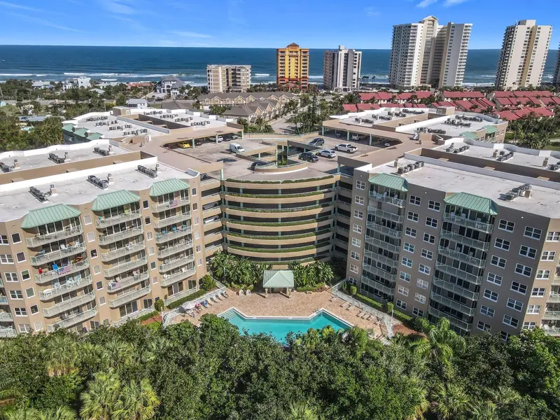 4 Oceans West Blvd #108b, FL