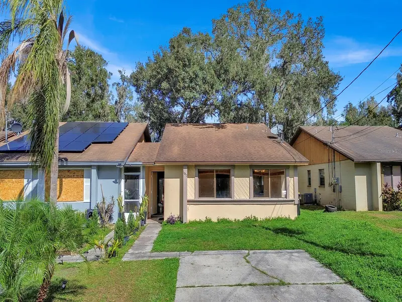 1057 Old South Dr, FL