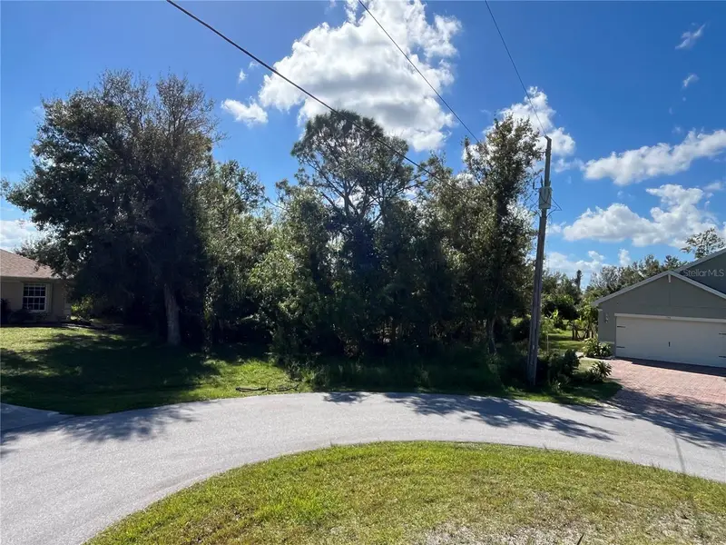 304 Oyahue St, FL