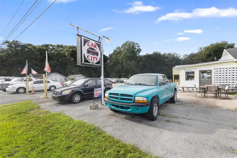 2490 N Woodland Blvd, FL