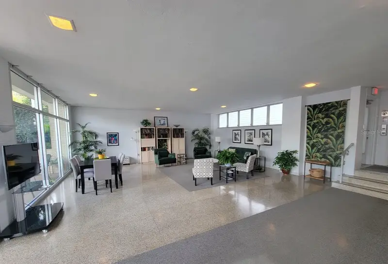 750 Burlington Ave N #3h, FL