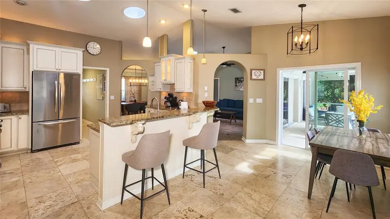 32 Woodward Ln, FL