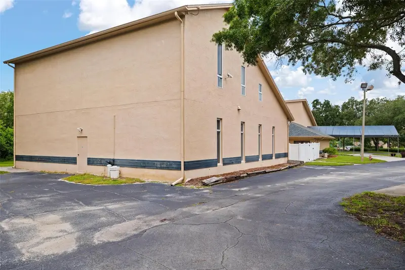 3730 Tampa Rd #3730-B, FL