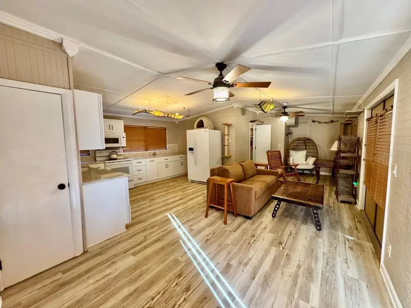 45202 Nfs Rd 572-B, FL