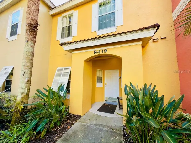 8439 Crystal Cove Loop, FL