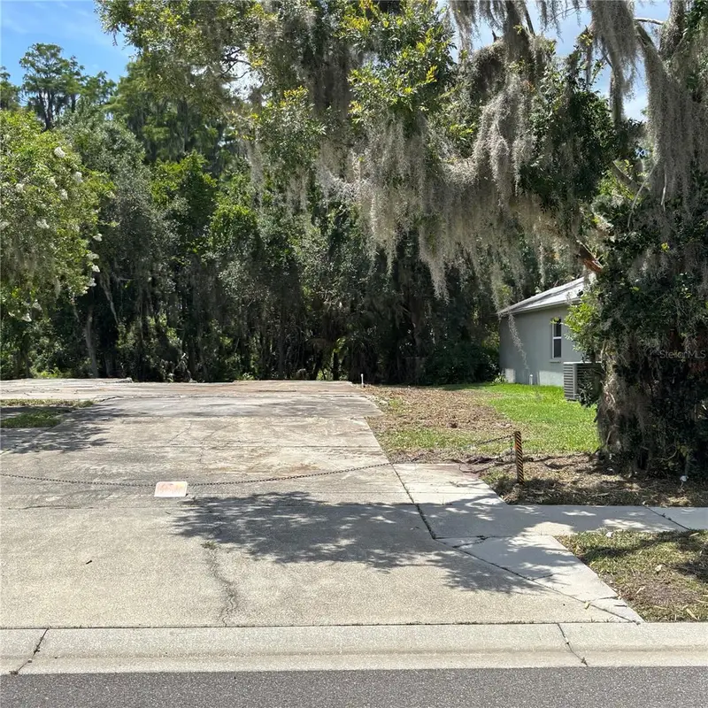 1323 Baythorn Dr, FL