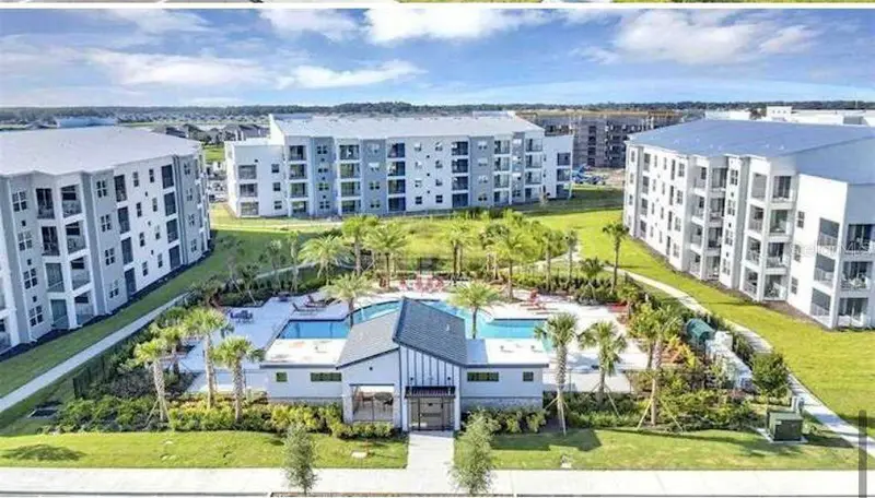 3120 Paradox Cir #304, FL