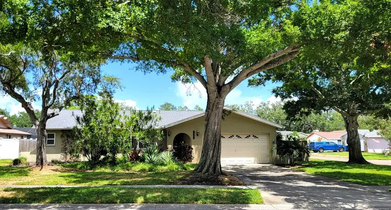 7801 17th Way N, FL