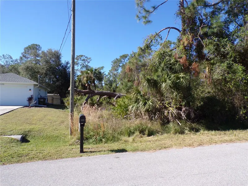 Nora Ln, FL