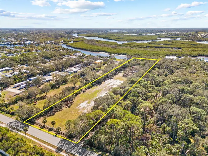 2312 W Shell Point Rd, FL