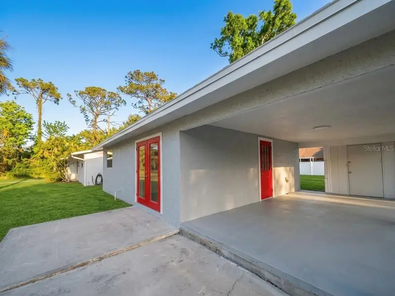 735 Bertrend St, FL