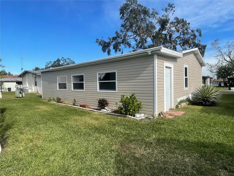 3145 Hidden Lake Dr, FL