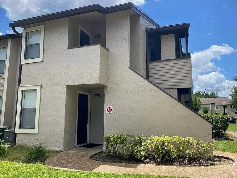 2923 Antique Oaks Cir #37, FL
