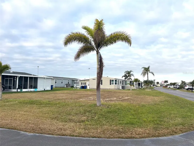 501 San Clemente Cir, FL