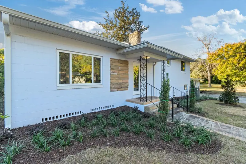 108 Nw 2nd St, FL