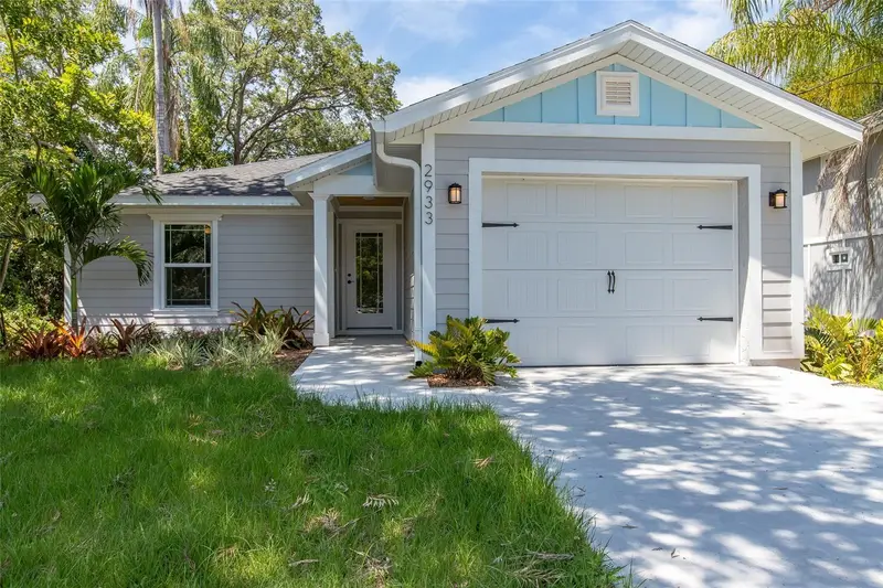 2933 Maiden Ln, FL