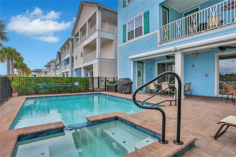 3056 Parrot Head Pl, FL