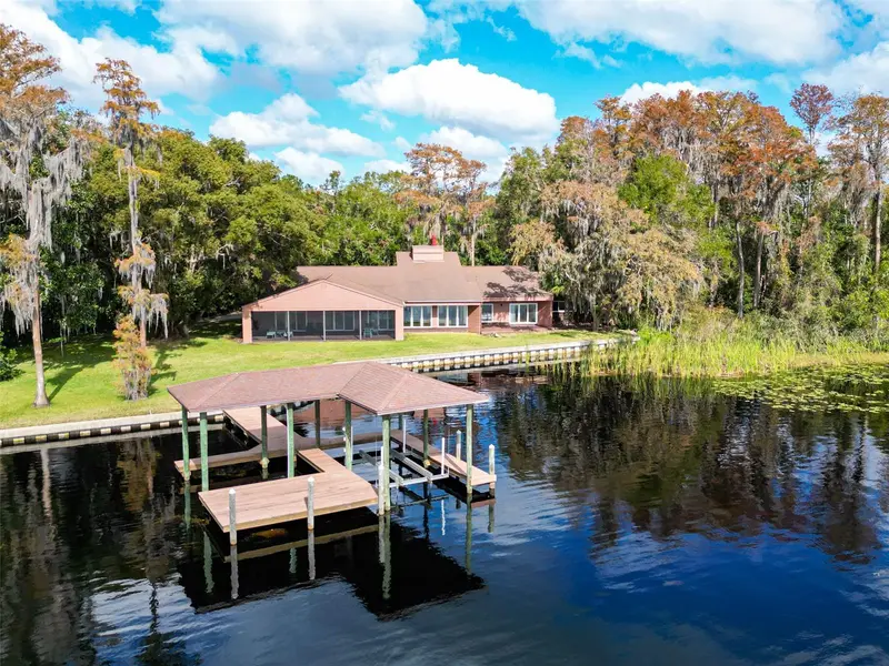 18120 Wayne Rd, FL