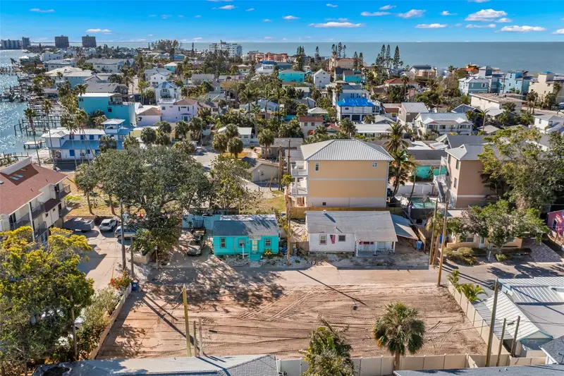 140 92nd Ave, FL
