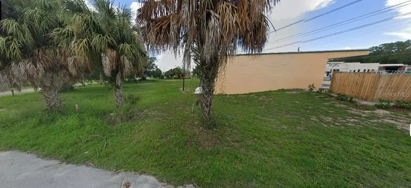 60 E St, FL