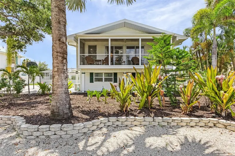 140 Bay Mar Dr, FL
