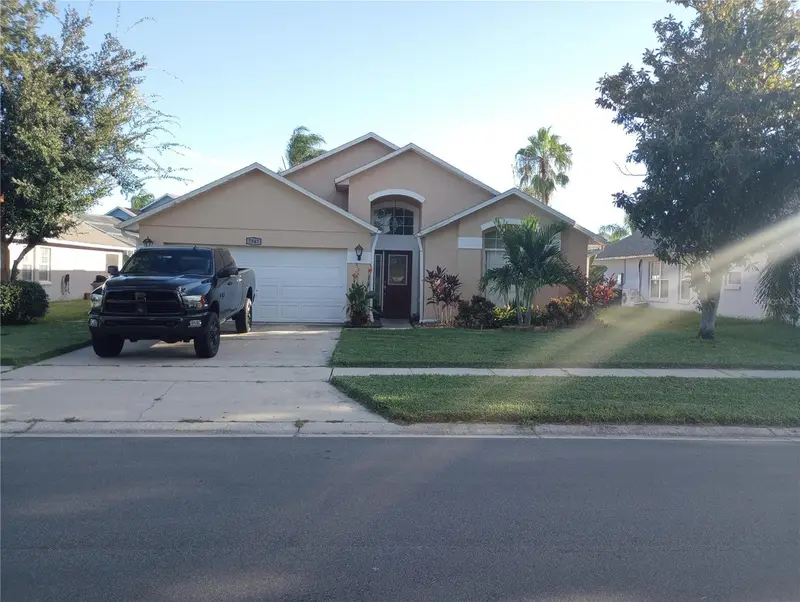 7947 Golden Pond Cir, FL