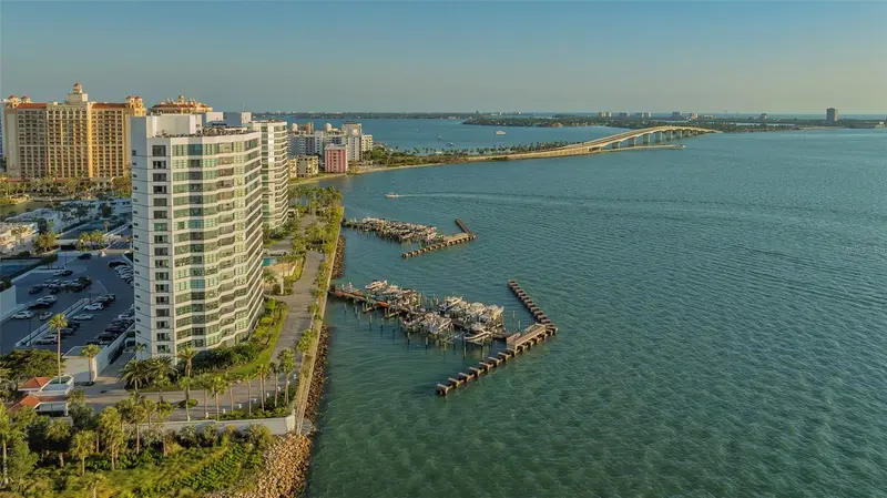 988 Blvd Of The Arts #311, FL