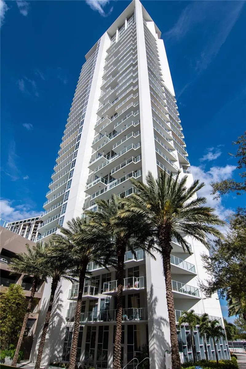 175 1st St S #704, FL