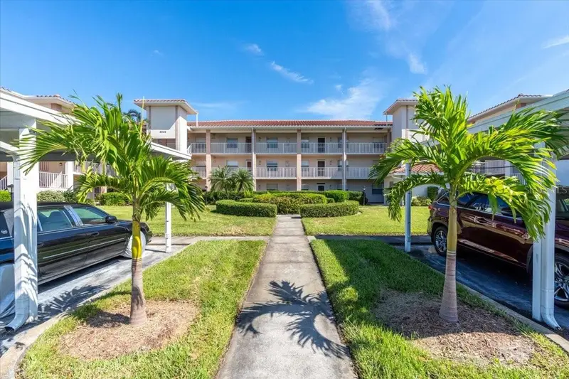 6505 Stone River Rd #202, FL