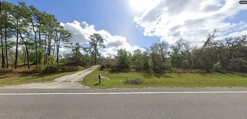 Commonwealth Ave N, FL