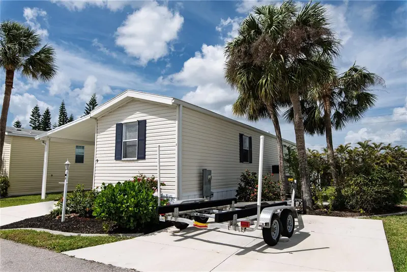 9 Holland Dr, FL