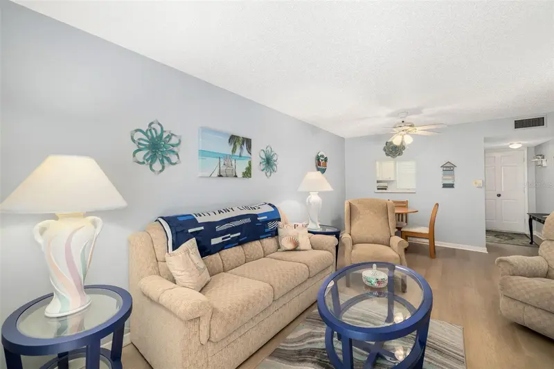 202 47th Avenue Dr W #334, FL
