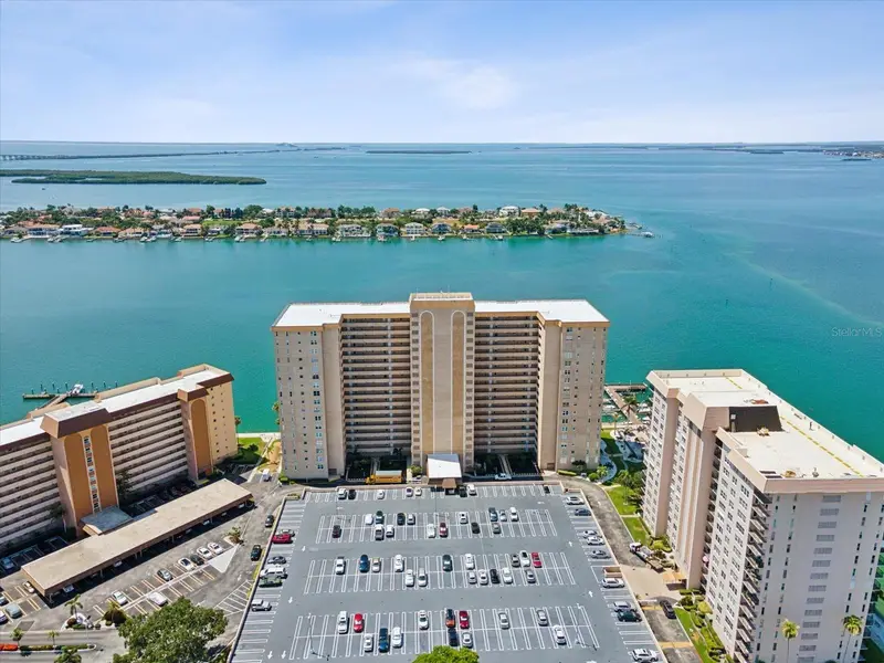 5200 Brittany Dr S #1204, FL