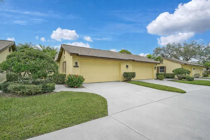 7146 Lakeside Dr, FL