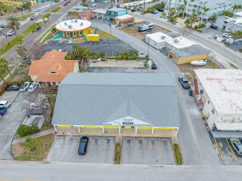10625 1st St E, FL