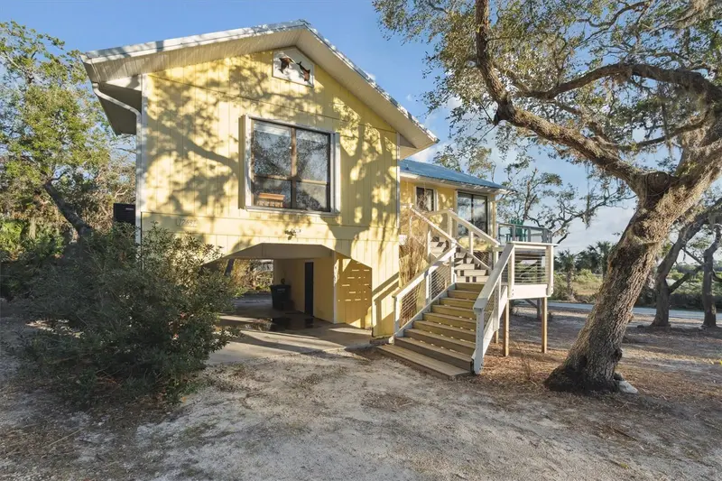12631 Hodgson Ave, FL