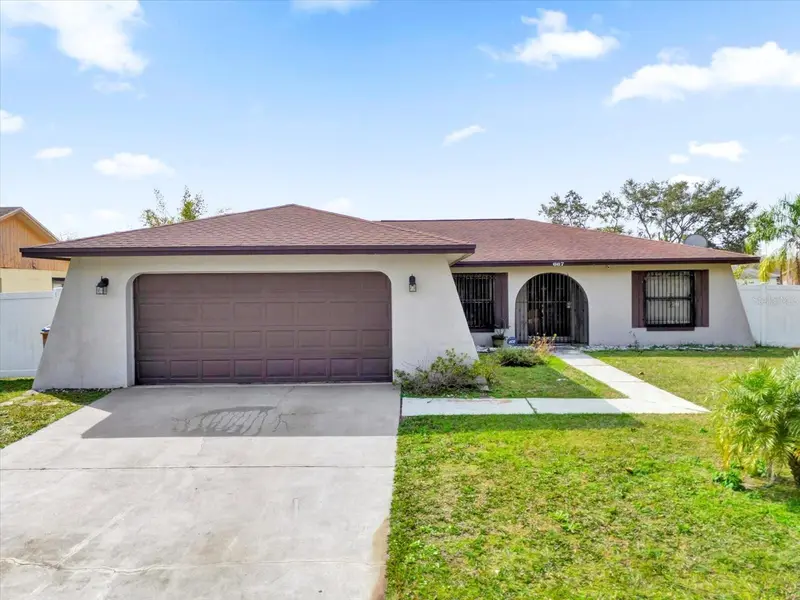 667 Heraldo Ct, FL