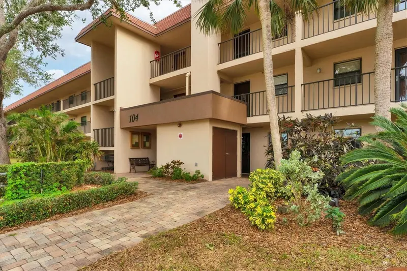 104 Capri Isles Blvd #112, FL