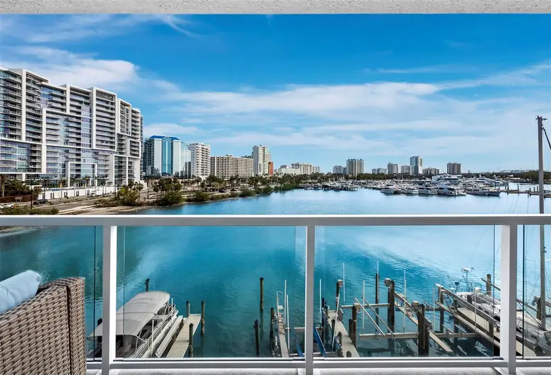 650 Golden Gate Pt #401, FL