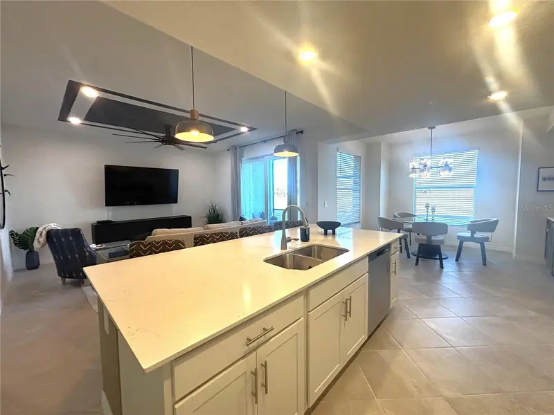17505 Opal Sand Dr #105, FL