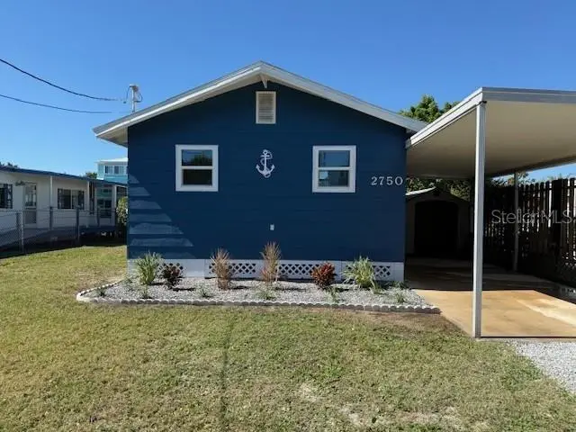 2750 N Comanche Pt, FL