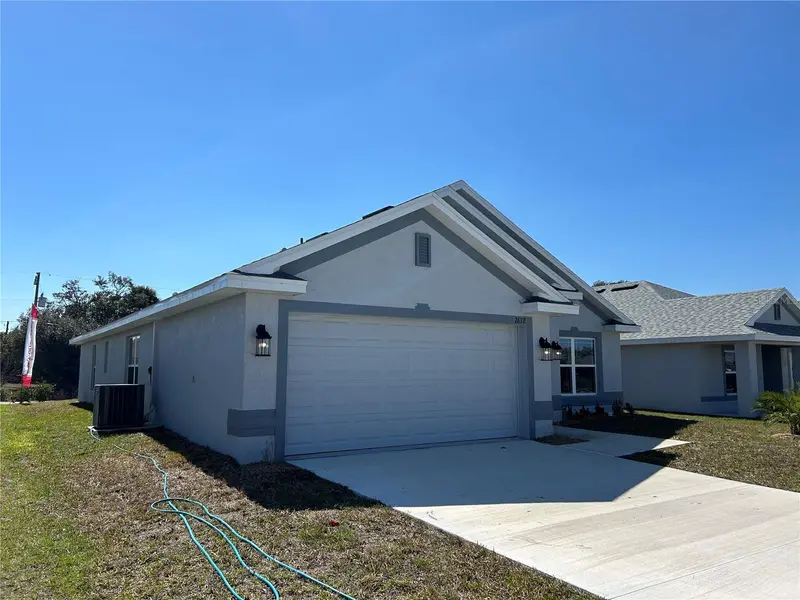 2632 Averland Loop, FL