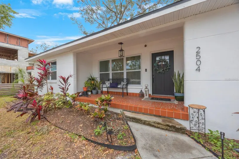 2504 W Fletcher Ave, FL