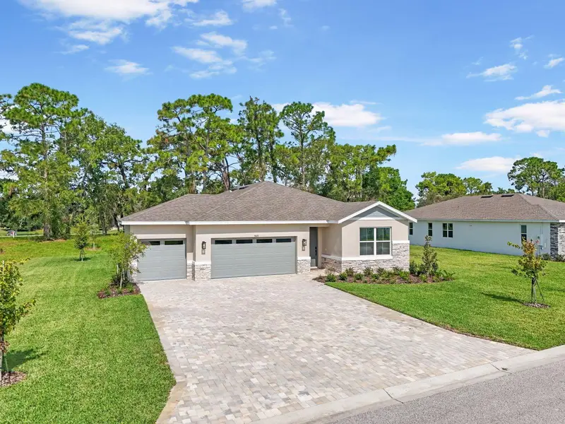 9109 Players Dr, FL